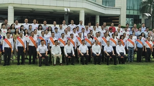 【百裕喜報】榮譽(yù)加冕 砥礪前行