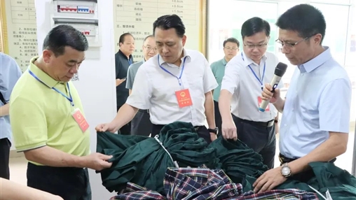 梧州市十五屆人大代表（岑溪團(tuán)）蒞臨百裕集團(tuán)開(kāi)展專題調(diào)研